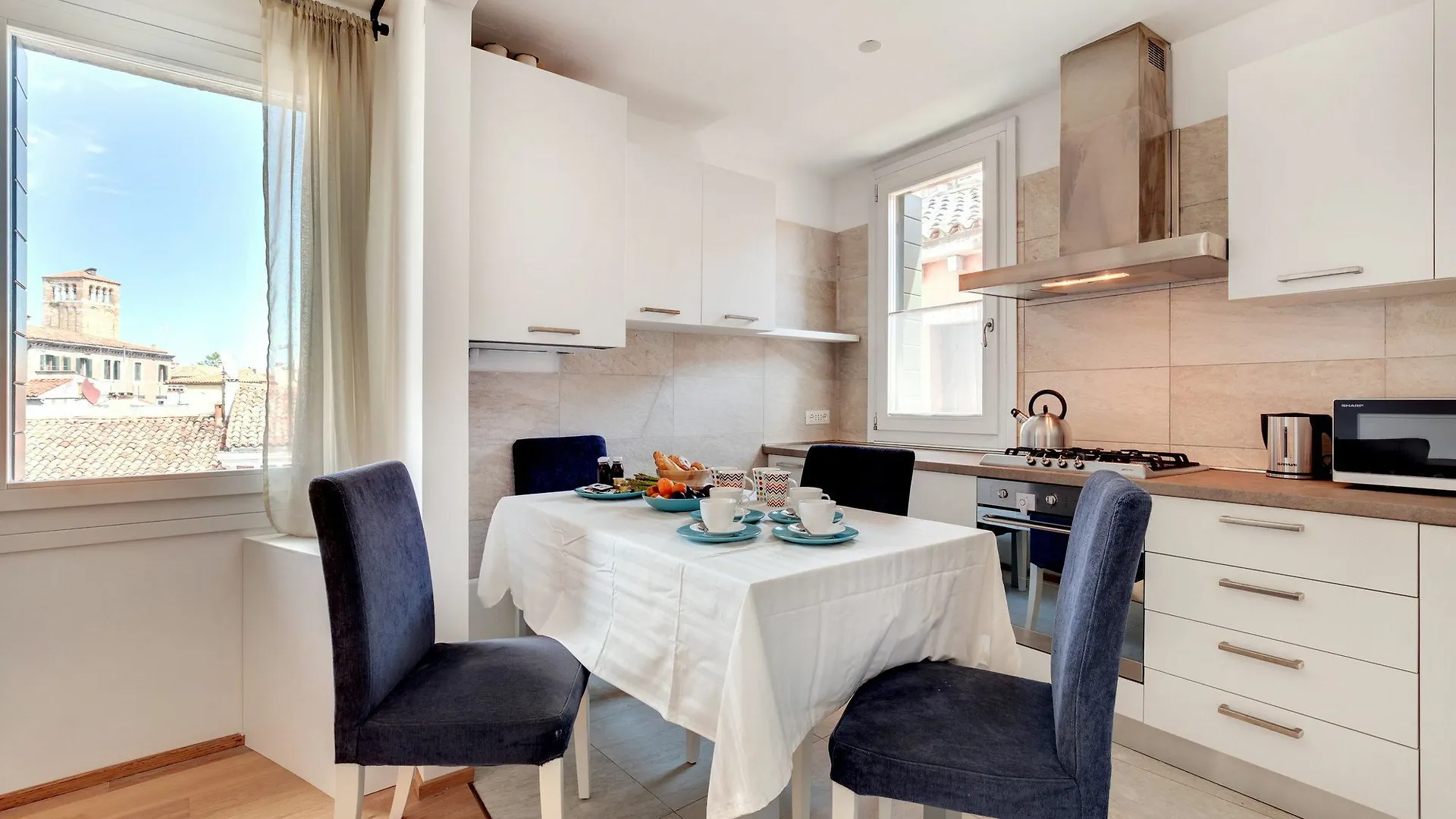 Ca' Lucia Bright Apartment البندقية 0*,  إيطاليا
