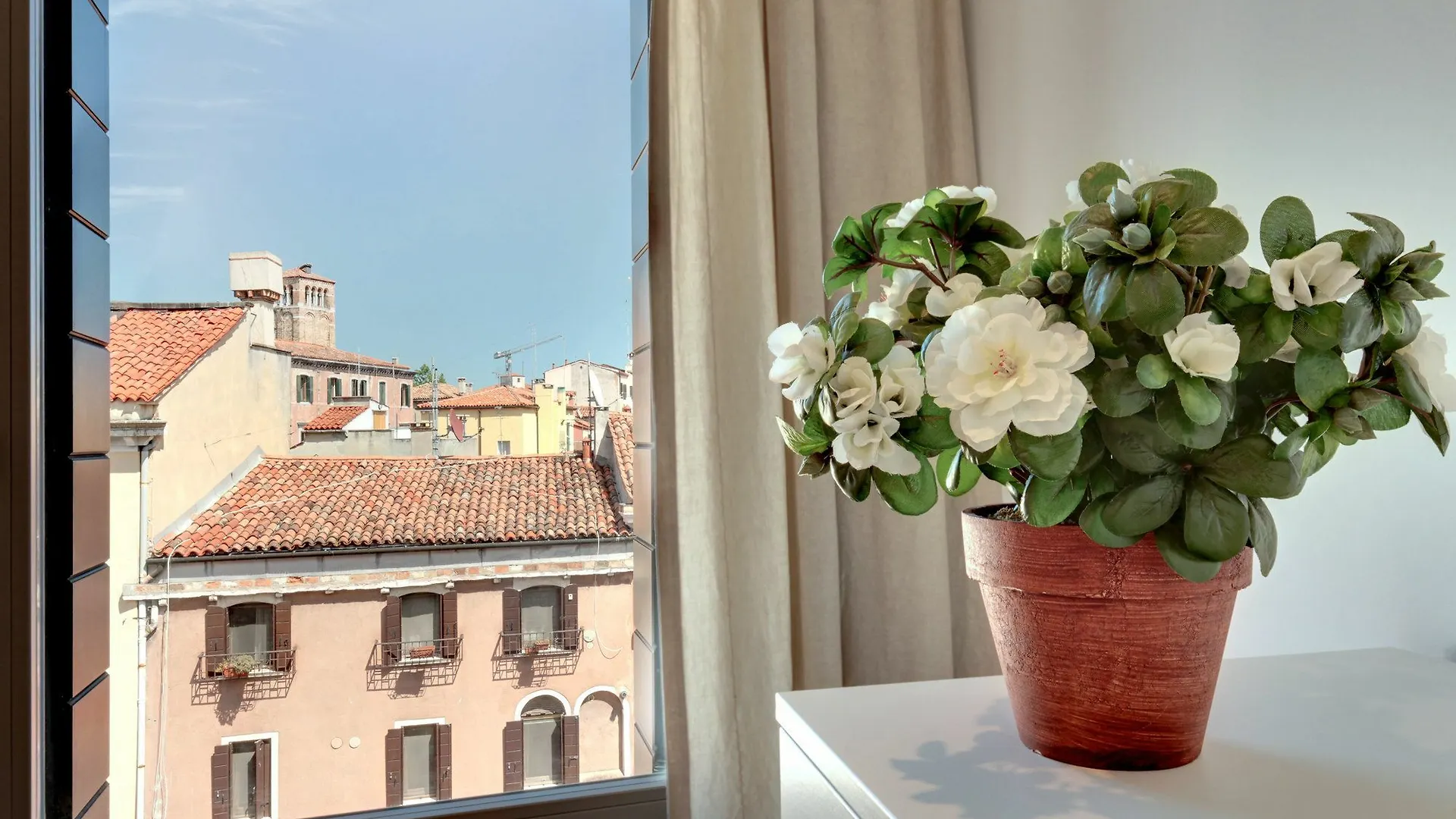 Ca' Lucia Bright Apartment البندقية 0*,  إيطاليا